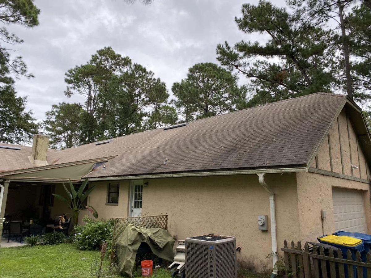 Jacksonville home before replacing roof